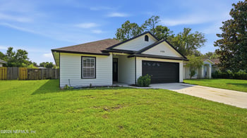 2498 Bentwater Dr W, Jacksonville, FL 32246
