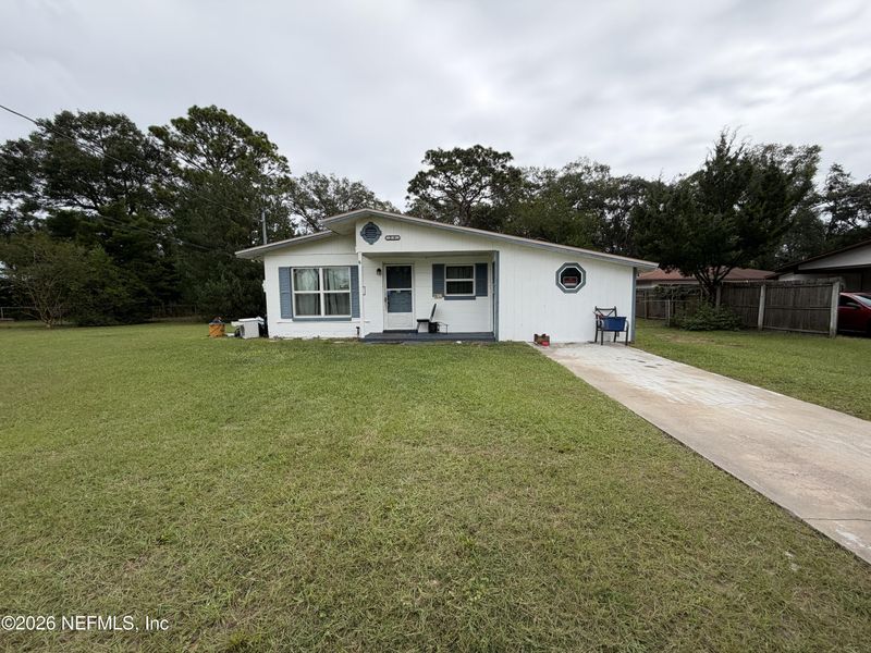 250 Hilltop Dr, Orange Park, FL 32073