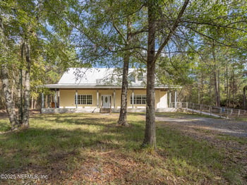 2501 Red Fox Ln, Bryceville, FL 32009