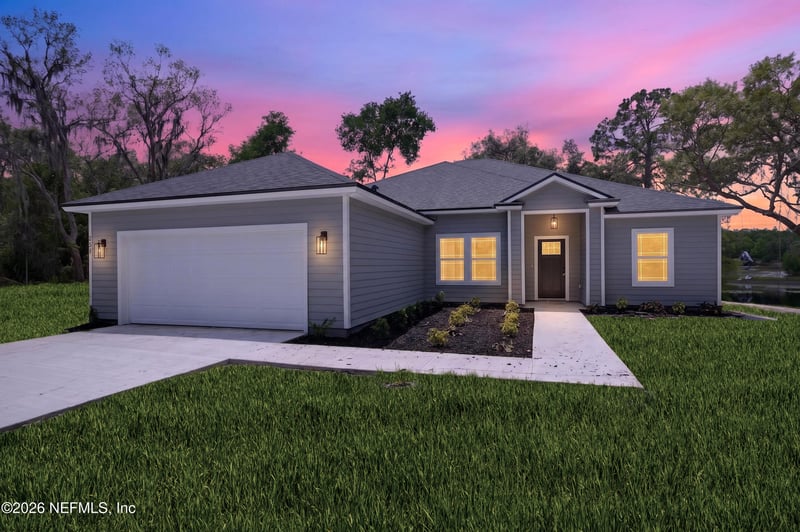 251 Swan Lake Dr, Melrose, FL 32666