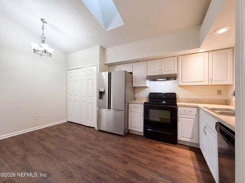 2512 Townsquare Dr, Jacksonville, FL 32216