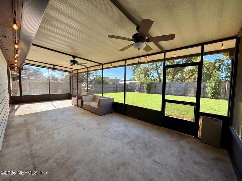 2527 Sandlewood Cir, Orange Park, FL 32065
