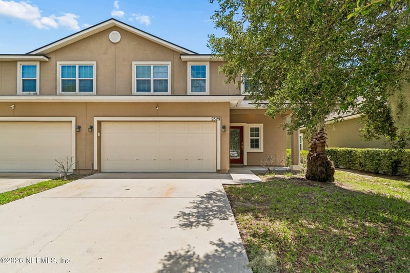 2529 Caney Oaks Dr W, Jacksonville, FL 32218