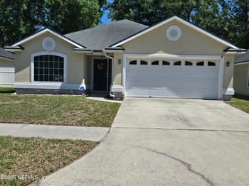 2531 Carson Oaks Dr, Jacksonville, FL 32221