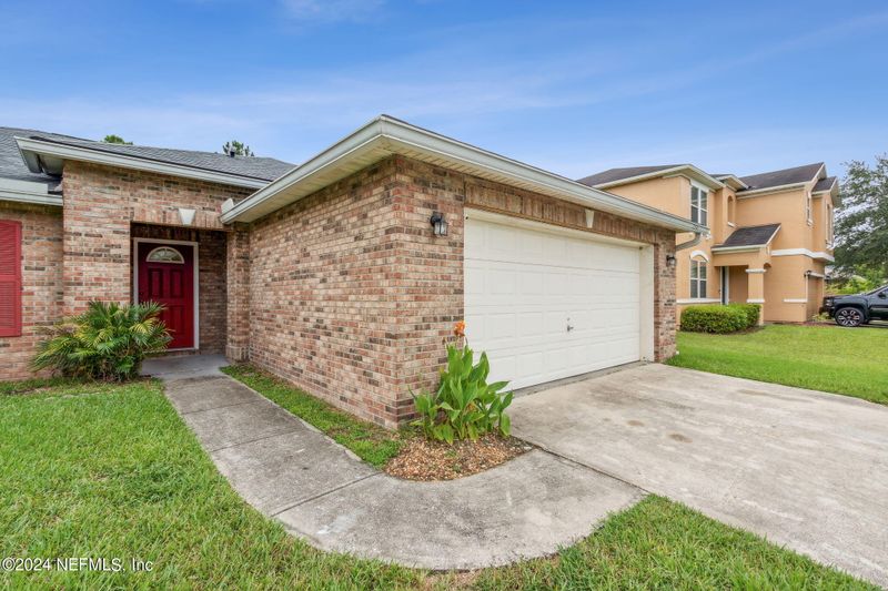2534 Britney Lakes Ln, Jacksonville, FL 32221