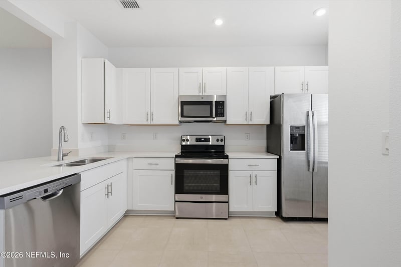 255 Annies Pl, Jacksonville, FL 32218