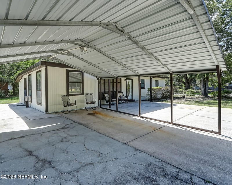 2554 Red Robin Dr E, Jacksonville, FL 32210