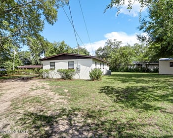 2554 Red Robin Dr E, Jacksonville, FL 32210