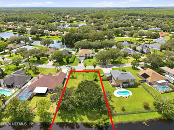 256 Village Green Ave, St Johns, FL 32259