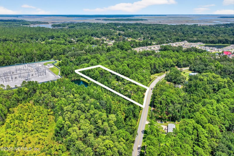 2561 Starratt Rd, Jacksonville, FL 32226