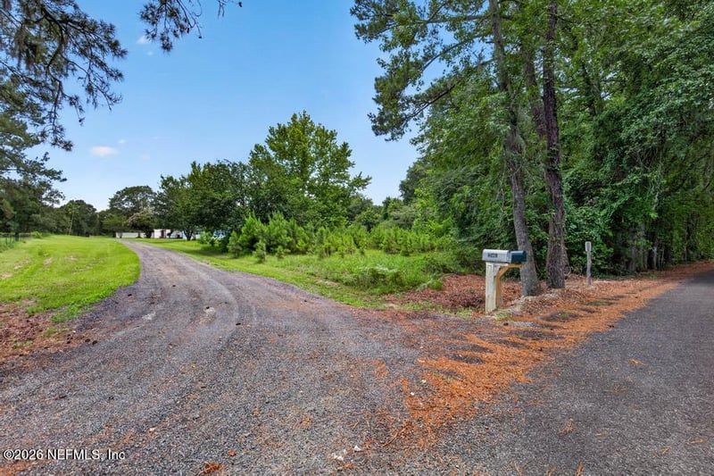 2567 Ruby Dr, Hilliard, FL 32046