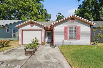 258 Aquarius Cir W, Jacksonville, FL 32216