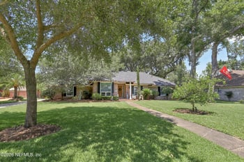 2587 Spreading Oaks Ln, Jacksonville, FL 32223