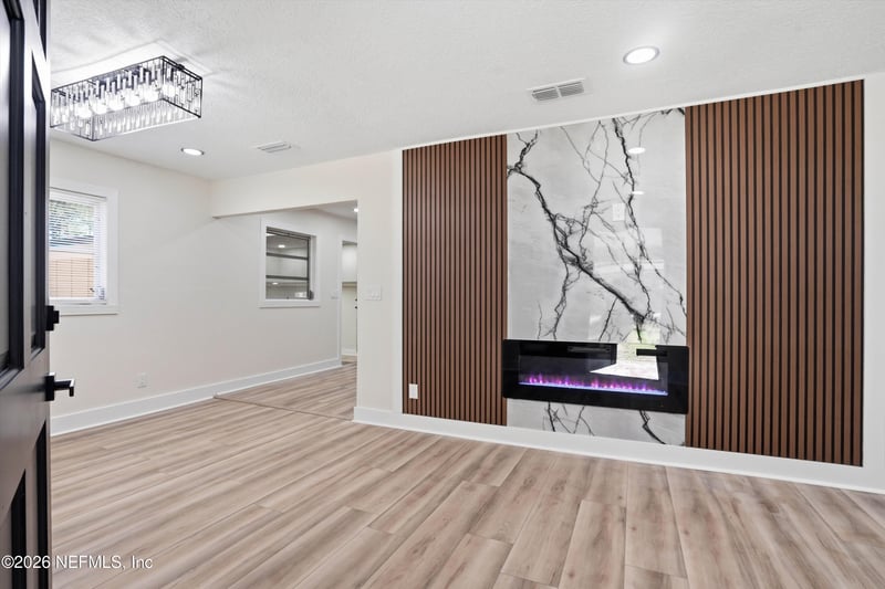 2607 Davis Rd, Jacksonville, FL 32218