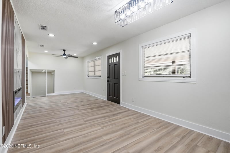 2607 Davis Rd, Jacksonville, FL 32218
