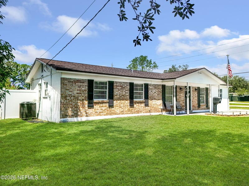 2608 Sack Dr E, Jacksonville, FL 32216