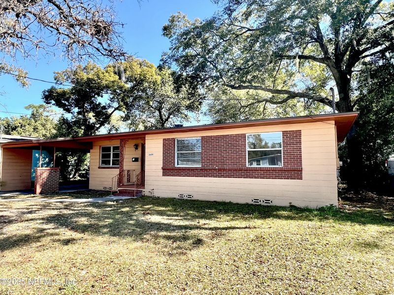 2609 Rogero Rd, Jacksonville, FL 32211