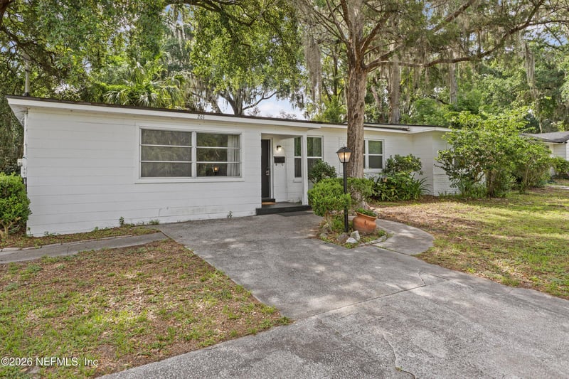 261 Glynlea Rd, Jacksonville, FL 32216