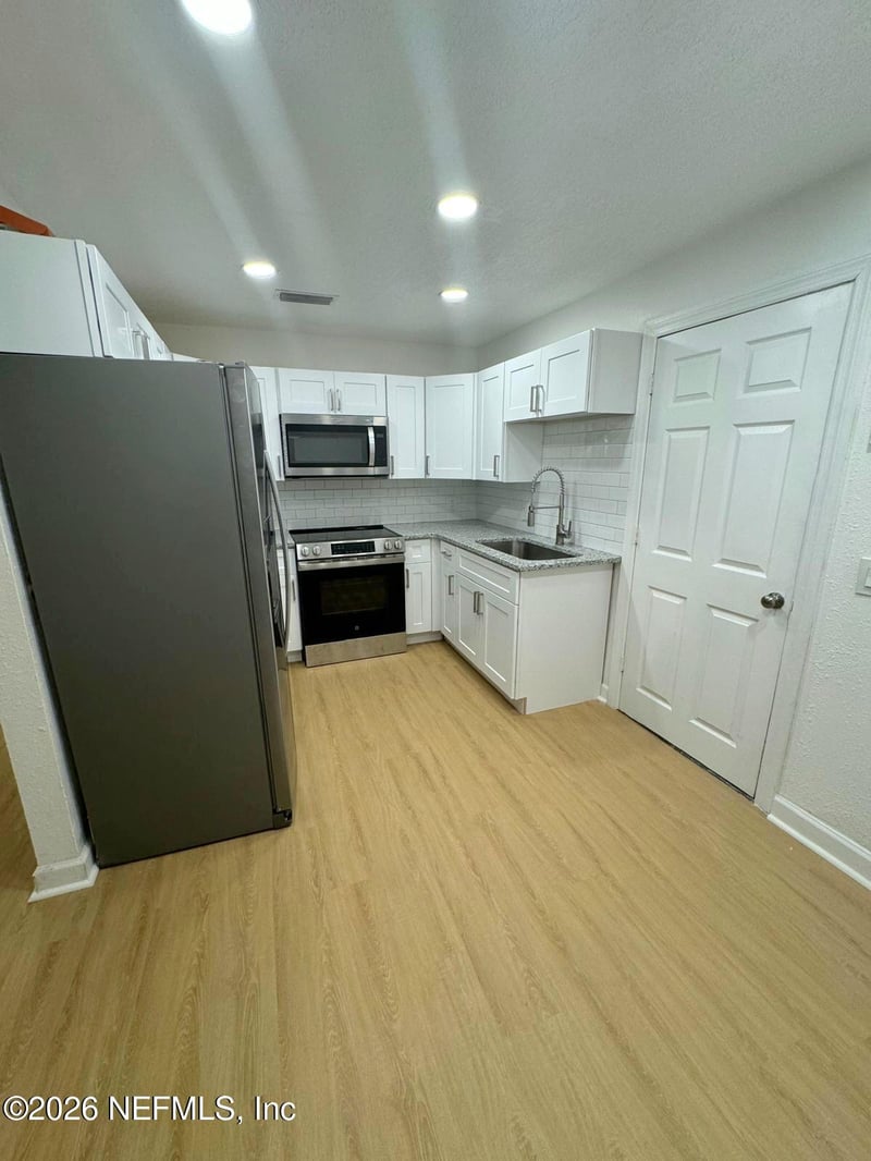 2611 Sunny Acres Dr N, Jacksonville, FL 32209