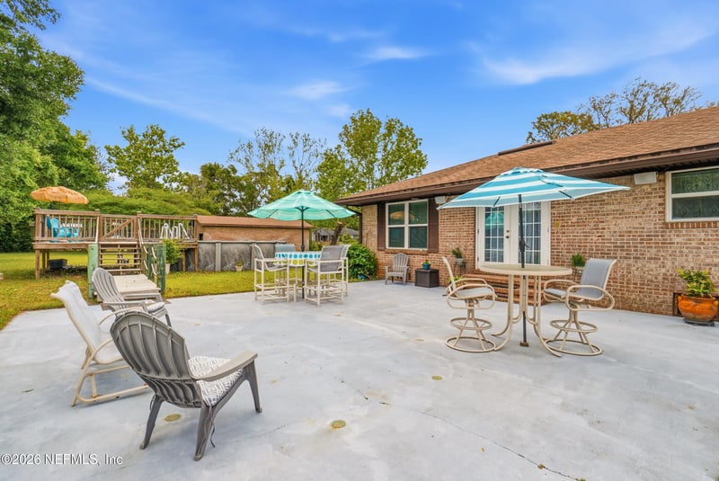 2611 Water Bluff Dr, Jacksonville, FL 32218