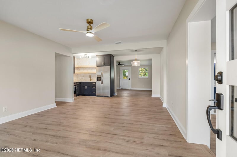 2614 Leonid Rd, Jacksonville, FL 32218