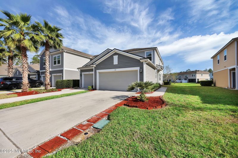 262 Servia Dr, St Johns, FL 32259