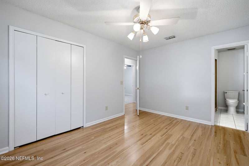 2633 Hidden Village Dr, Jacksonville, FL 32216