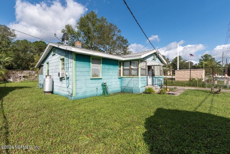 2636 Firestone Rd, Jacksonville, FL 32210
