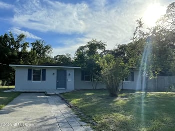 2650 Emily Ln, Jacksonville, FL 32216