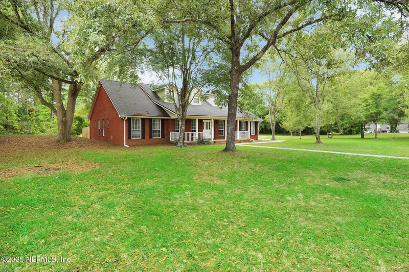 2655 Crenshaw Ln, Hilliard, FL 32046