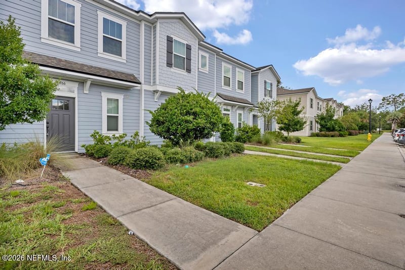 266 Annies Pl, Jacksonville, FL 32218