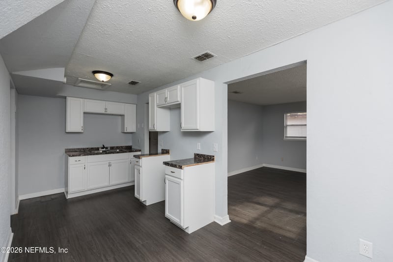 2661 W 25th St, Jacksonville, FL 32209