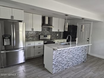 2670 Broward Rd, Jacksonville, FL 32218