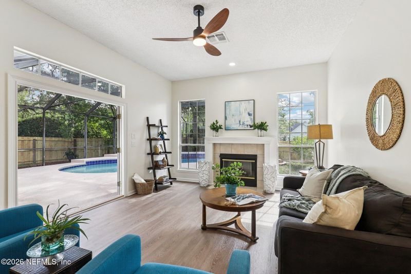 2677 Margot Ct, Fleming Island, FL 32003