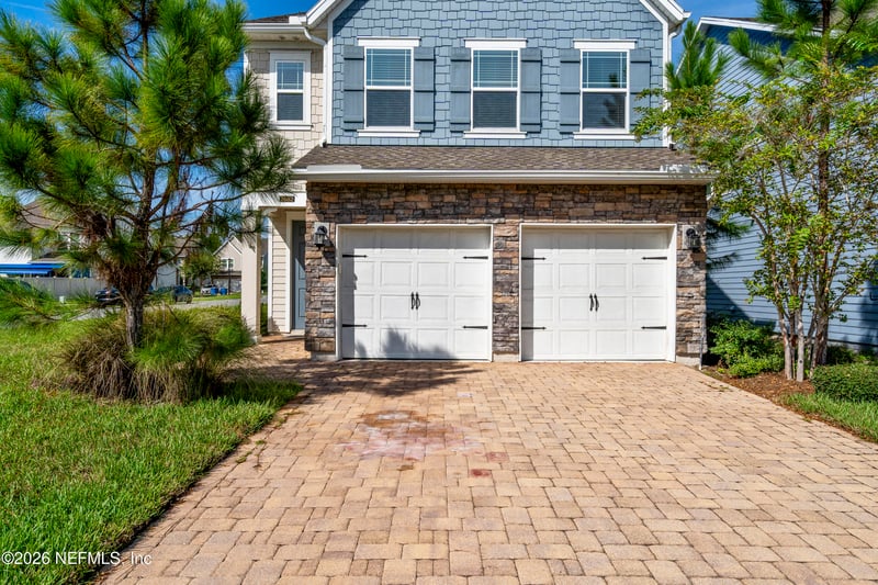 2682 Fawn Point Dr, Jacksonville, FL 32225