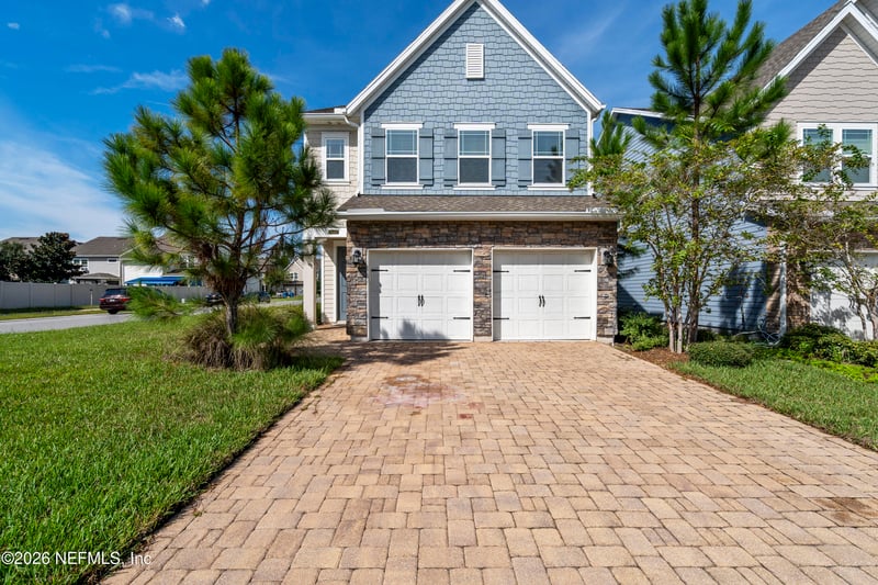 2682 Fawn Point Dr, Jacksonville, FL 32225