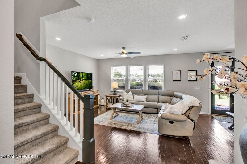 269 Carnation St, St Johns, FL 32259