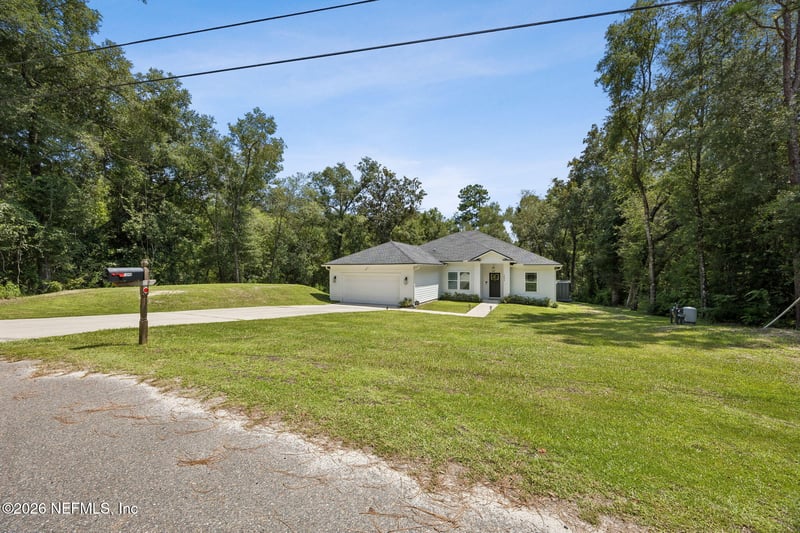 2695 Primrose Cir, Middleburg, FL 32068