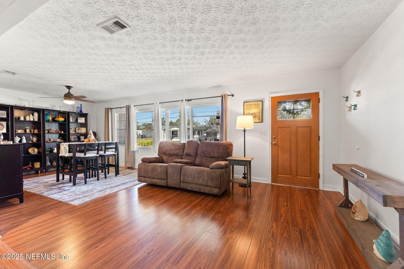 270 Drew St W, Baldwin, FL 32234