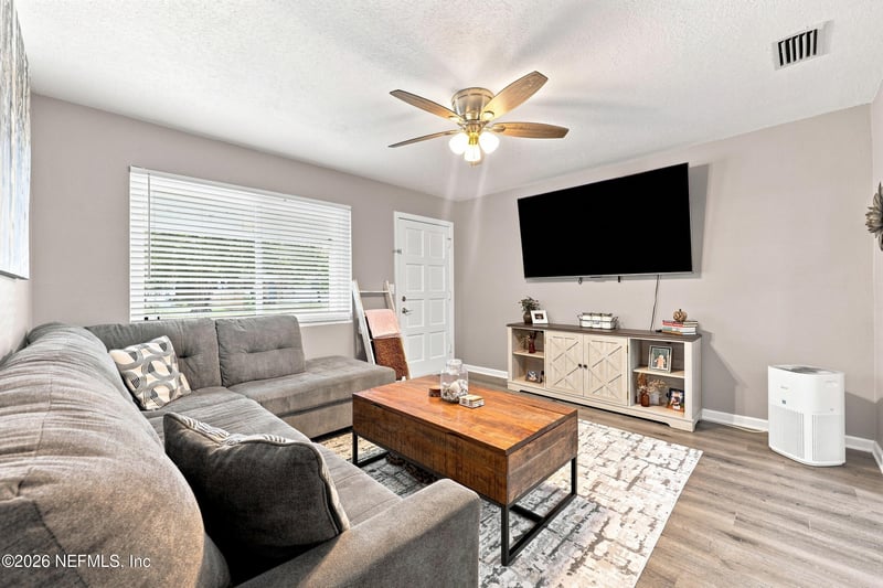 2704 Devonwood Rd, Jacksonville, FL 32211