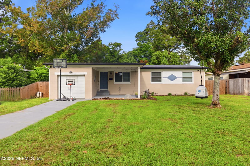 2704 Devonwood Rd, Jacksonville, FL 32211