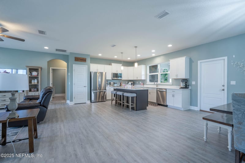 27078 W Ninth Ave, Hilliard, FL 32046