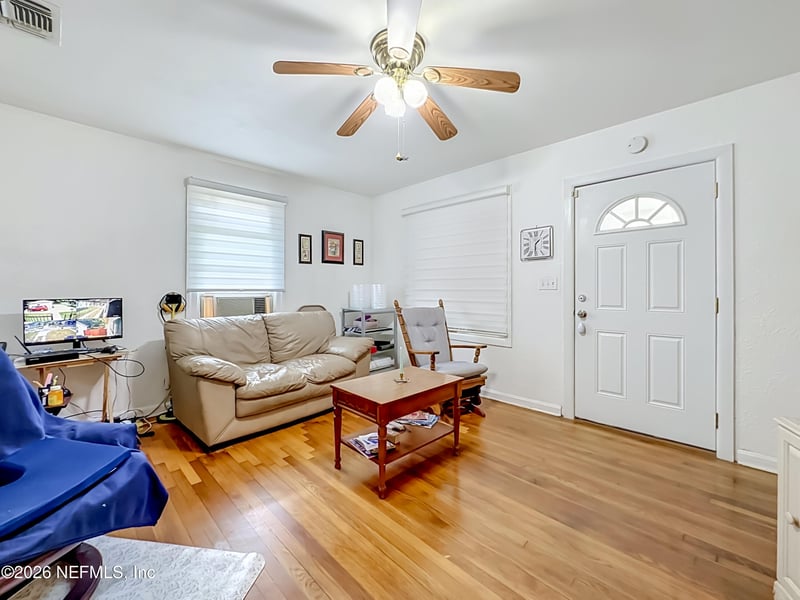 271 E 48th St, Jacksonville, FL 32208