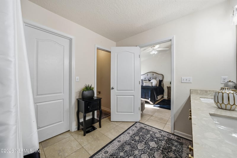 271 Gilmore Ln, Orange Park, FL 32065