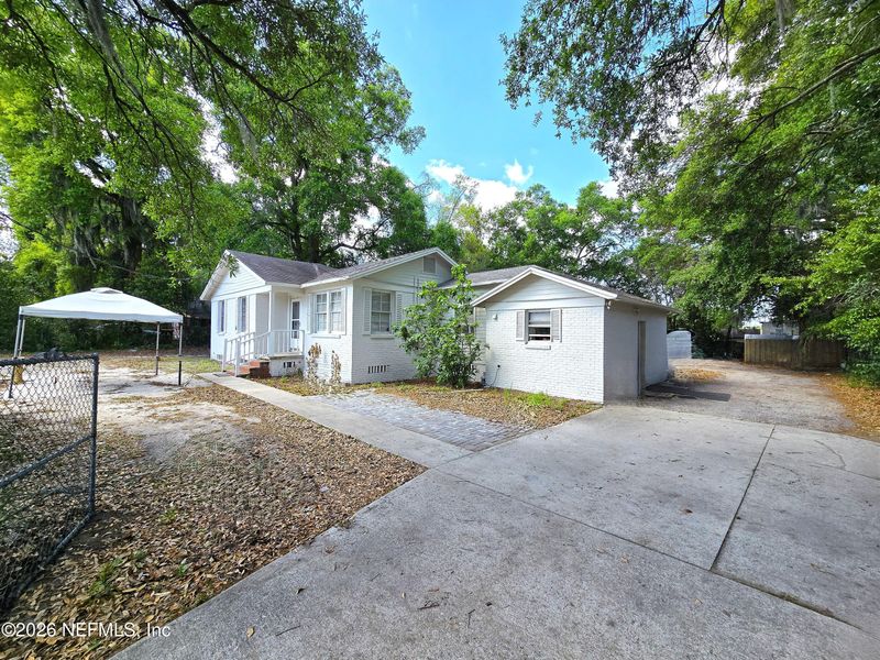 2710 Southside Blvd, Jacksonville, FL 32216