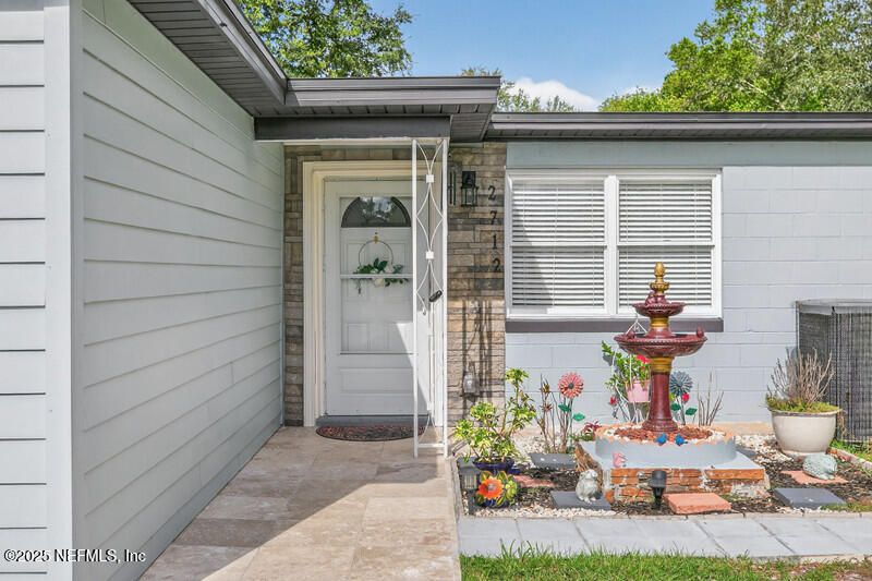 2712 Lansdowne Dr, Jacksonville, FL 32211