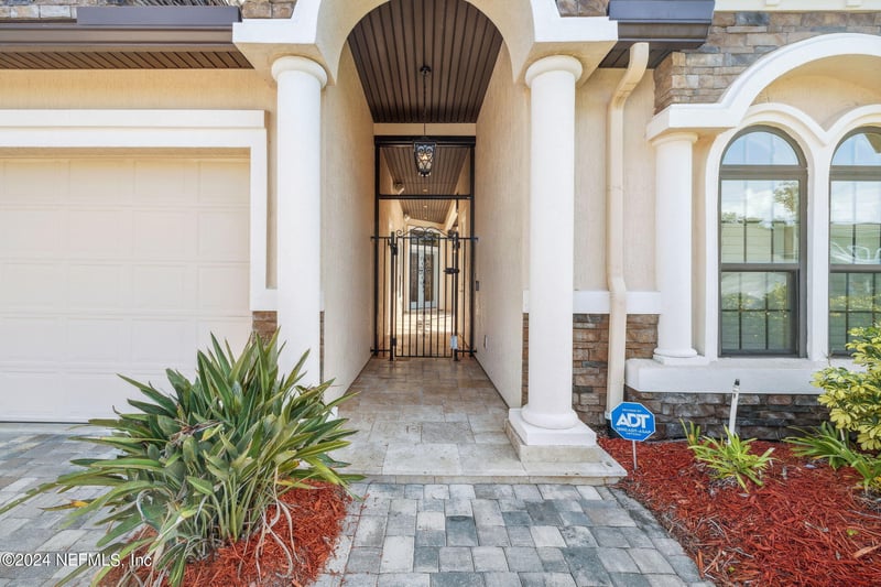 2713 Chapman Oak Dr, Jacksonville, FL 32257