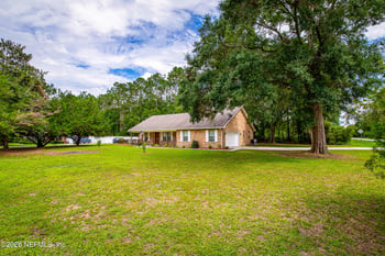 2719 Lake Dr, Hilliard, FL 32046