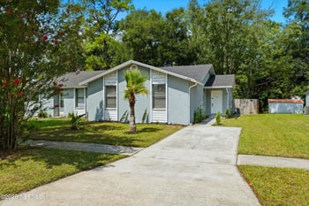 2726 Hidden Village Dr, Jacksonville, FL 32216