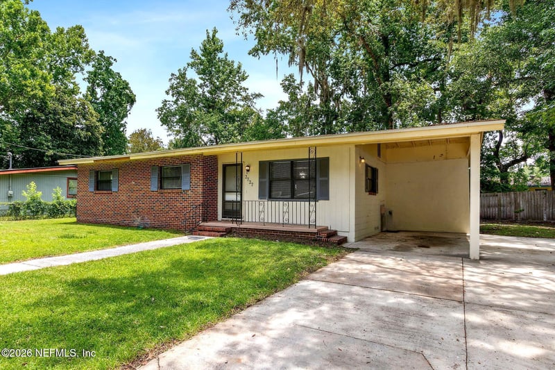 2727 Shady Oak Ln, Orange Park, FL 32073